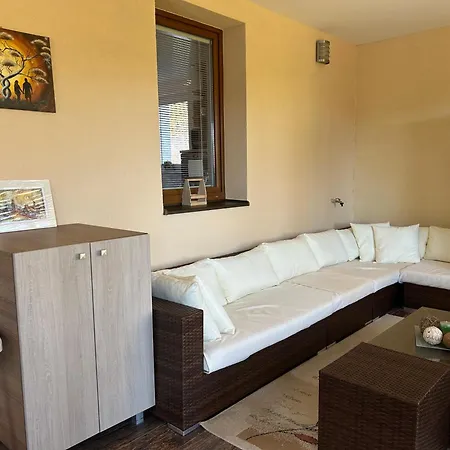 Dom Pri Vezi بيت للعطل كَشّا